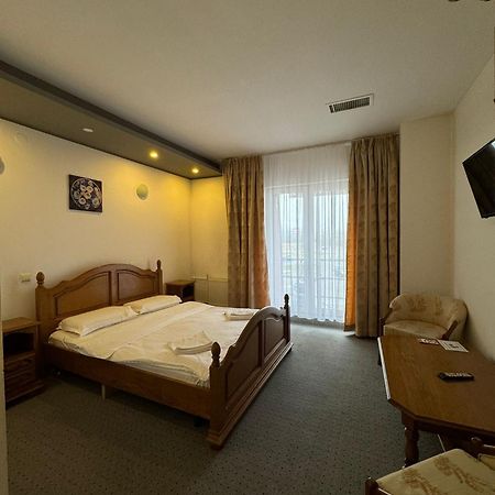 Hotel Vestem Eksteriør bilde