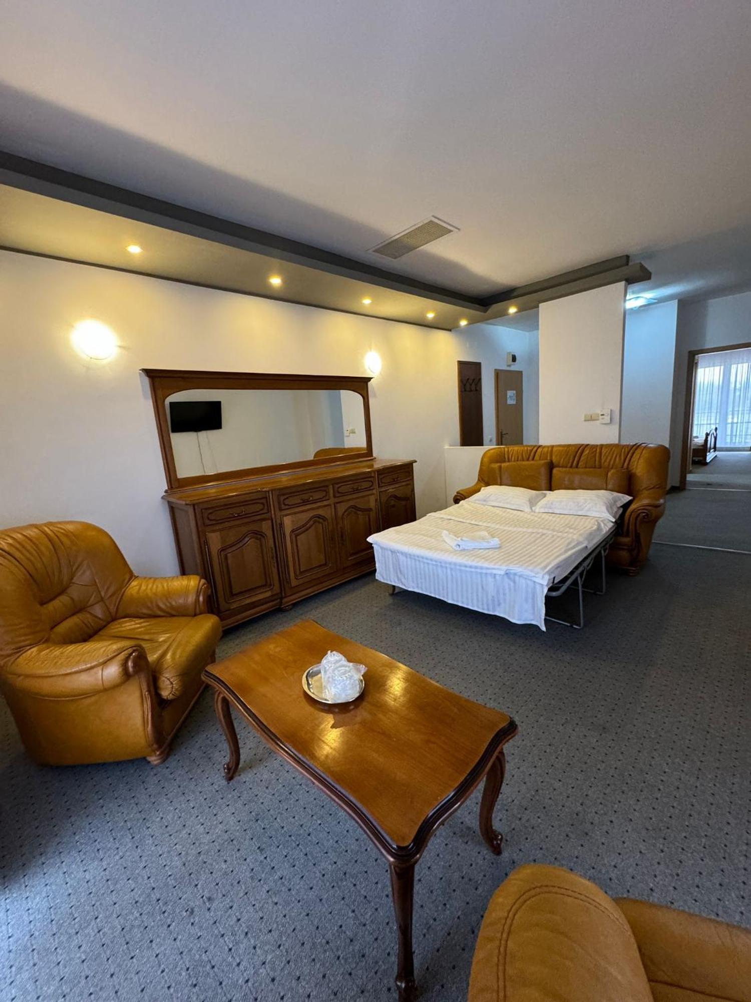 Hotel Vestem Eksteriør bilde